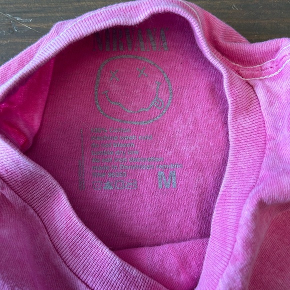 Nirvana Hot Pink Smiley Face Graphic Band Tee, Unisex Size Medium Pre-owned - Picture 11 of 16